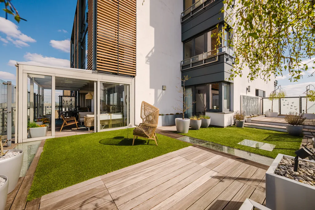 Kadr z penthouse’u z tarasem
