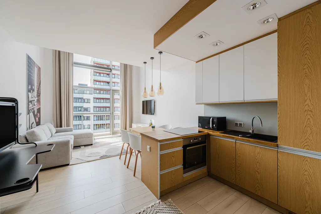 Kadr z apartamentu z antresolą